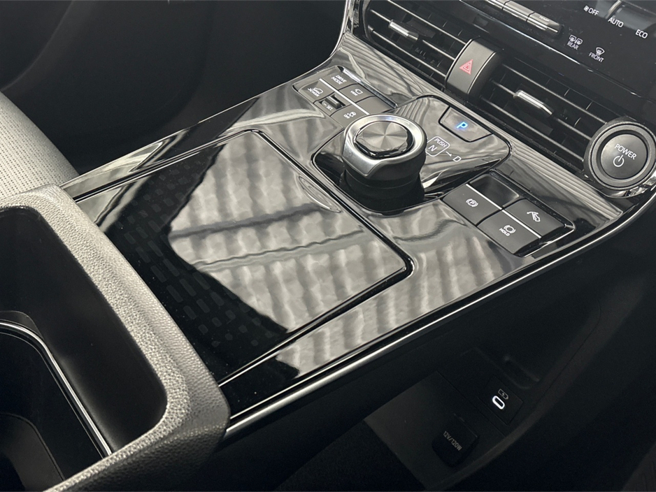 2023 Subaru Solterra - image 16