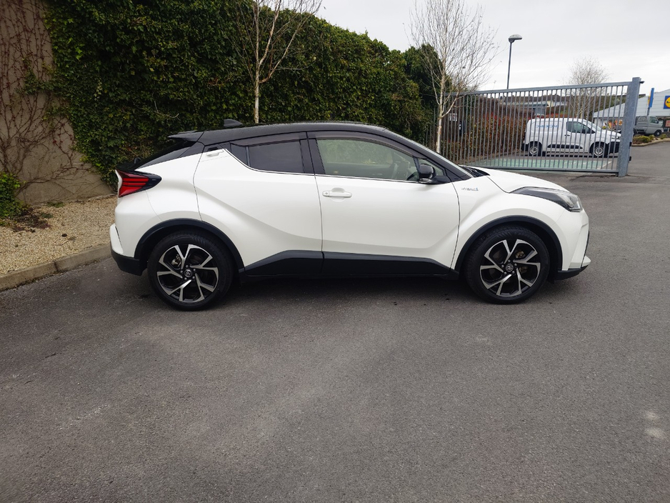 2020 Toyota C-HR - image 4