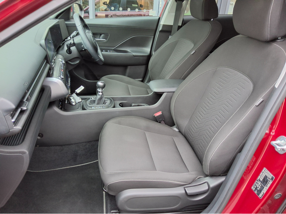 2024 Hyundai Kona - image 10