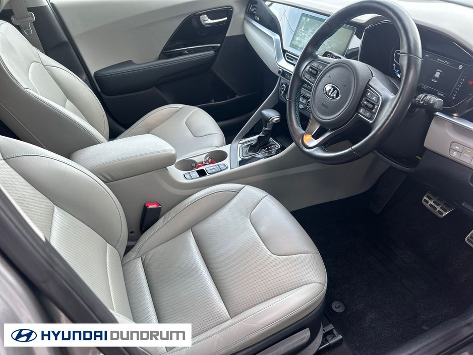 2020 Kia Niro - image 16