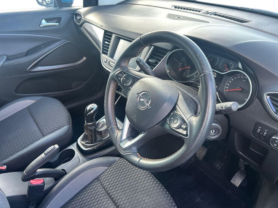 2020 Opel Crossland X - image 5