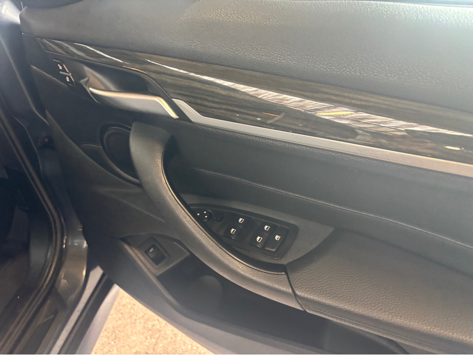 2019 BMW X1 - image 15