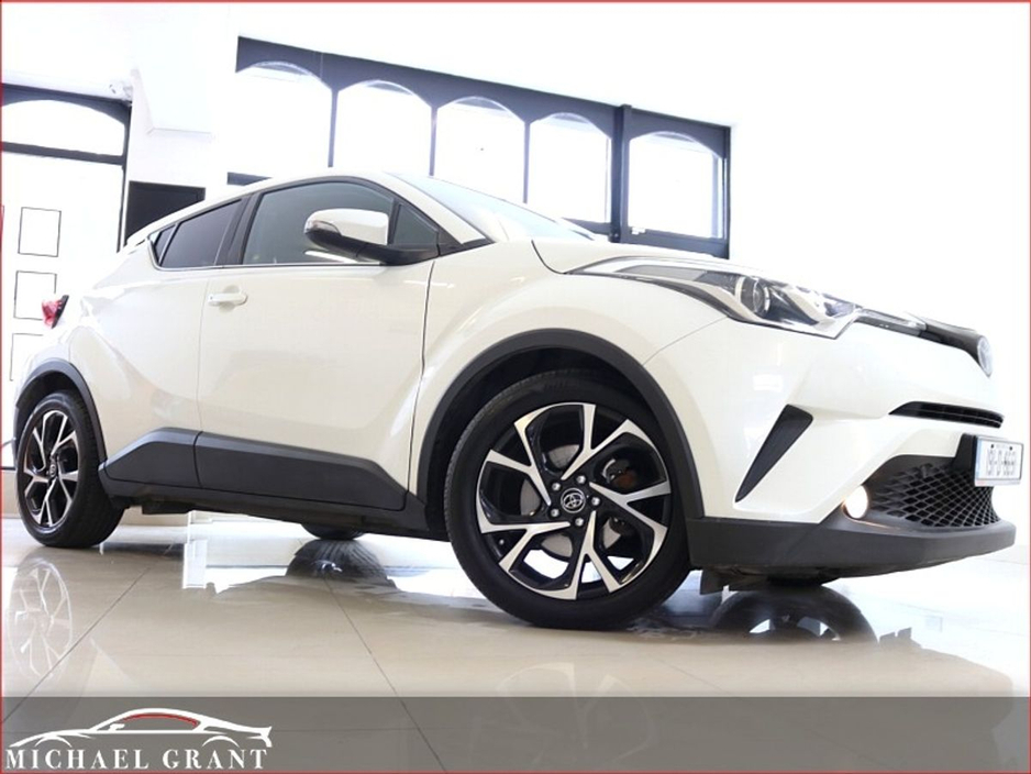 2019 Toyota C-HR - image 10