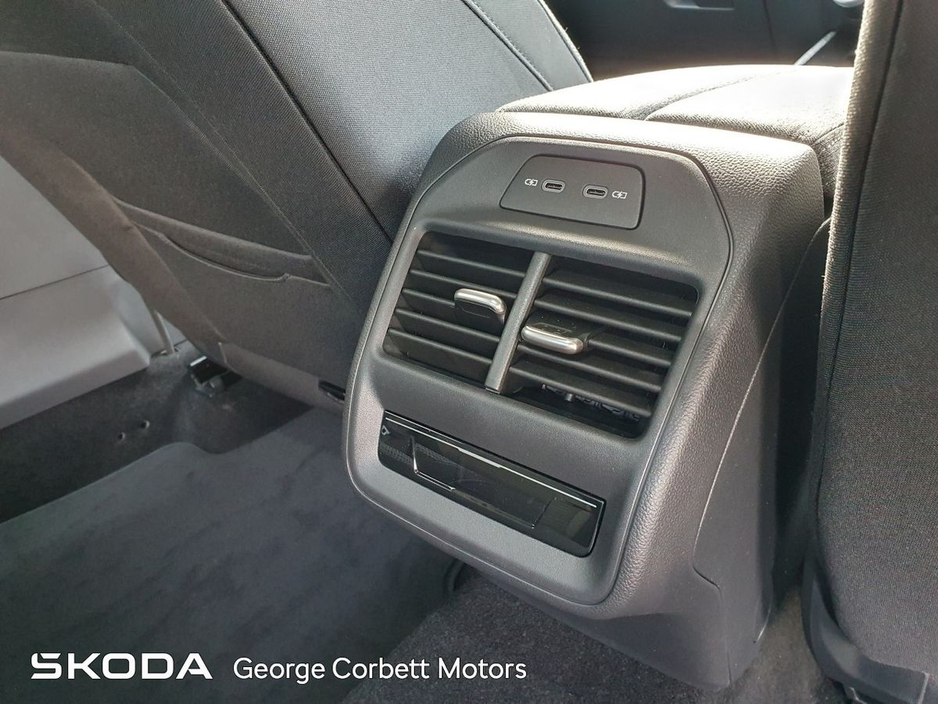 2026 Skoda Superb - image 22