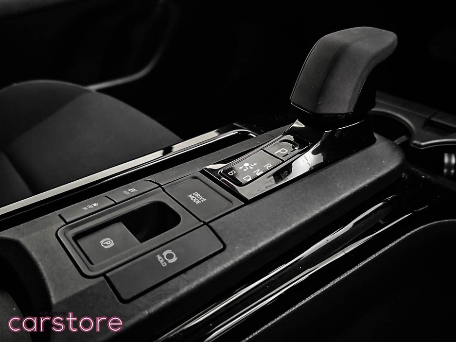 2023 Toyota Prius - image 15