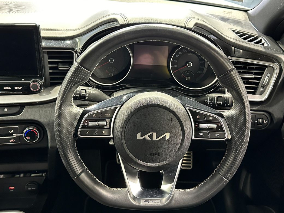 2024 Kia Ceed - image 12