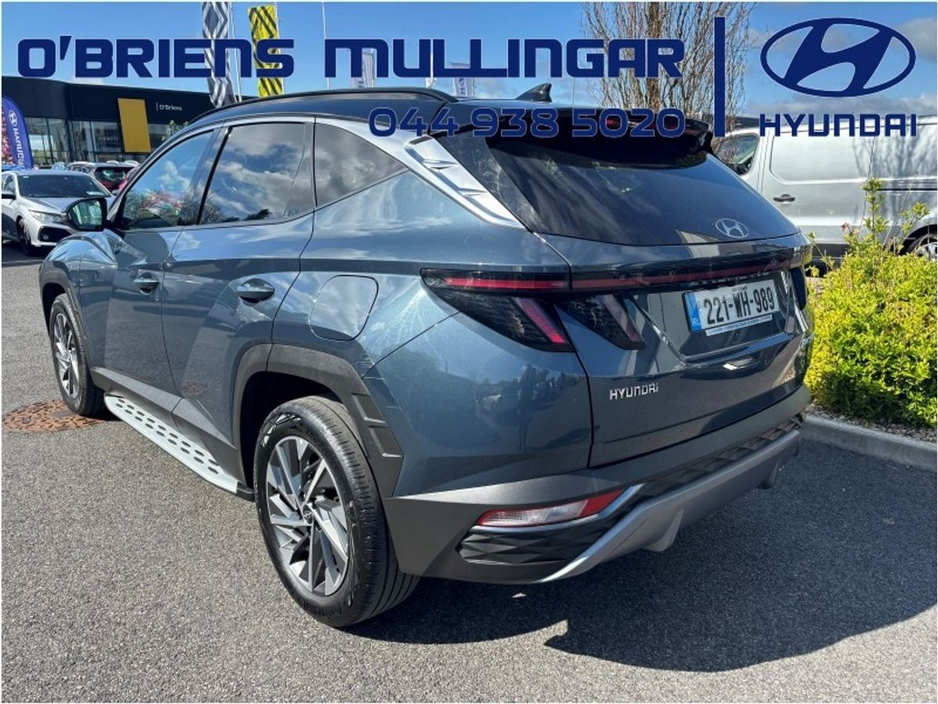 2022 Hyundai Tucson - image 3