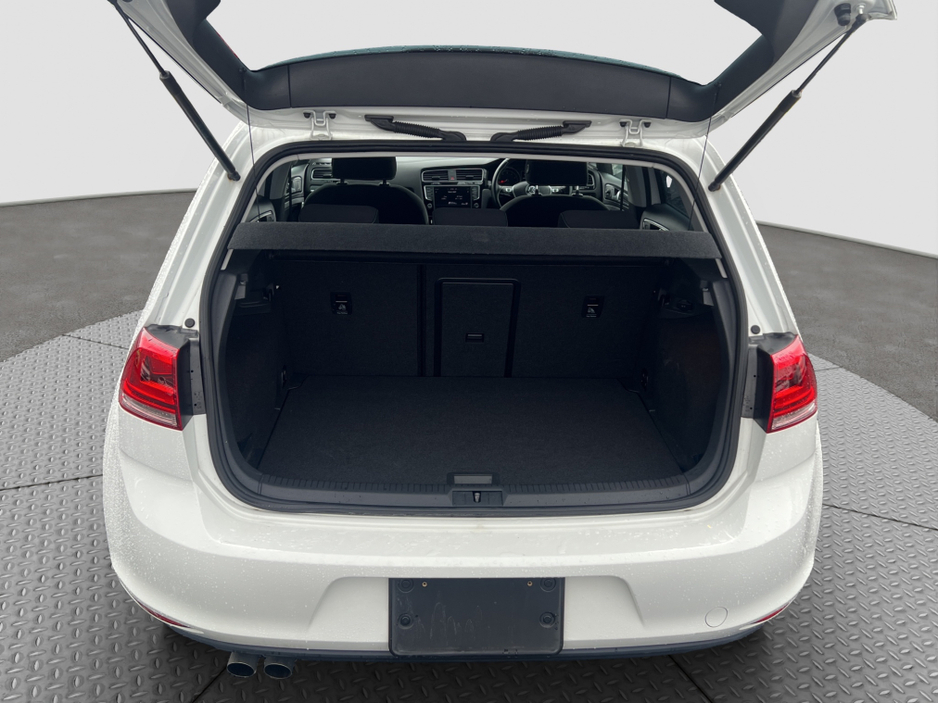 2016 Volkswagen Golf 2016 Volkswagen Golf 1.4 TSI Automatic Highline €16,250