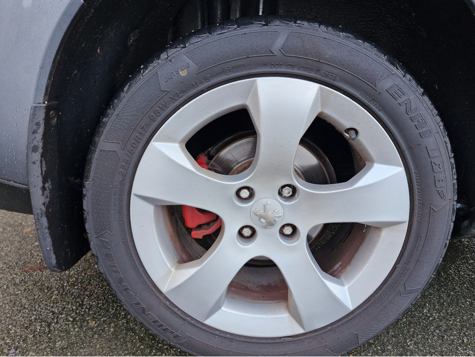 2012 Peugeot 3008 1.6 HDI SPORT €3,750