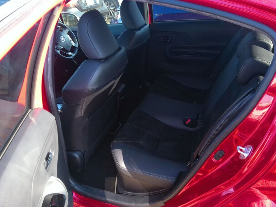 2018 Toyota Aqua - image 17