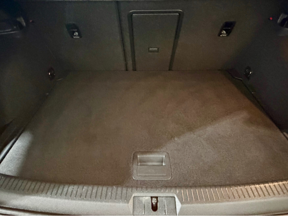 2017 Volkswagen Golf - image 8