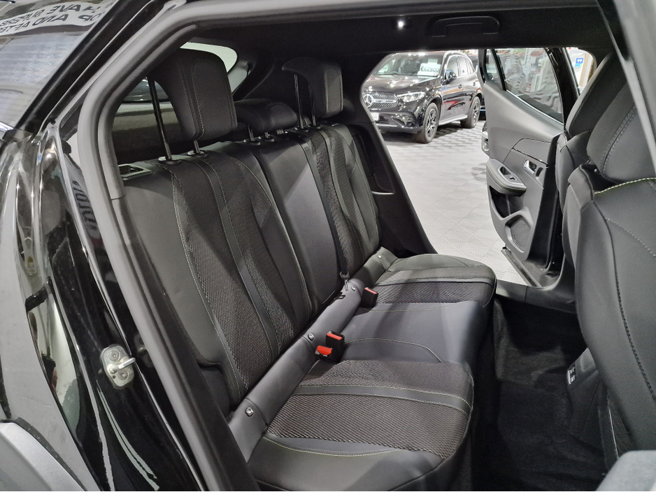 2024 Peugeot 2008 EV GT (50KWH BATTERY) AUTOMATIC **ONE OWNER / TOP SPEC / APPLE CARPLAY / CRUISE CONTROL / HALF LEATHER / KEYLESS ENTRY / REVERSE CAMERA / WIRELESS PHONE CHARGING / PEUGEOT WARRANTY 03|2027** €25,900