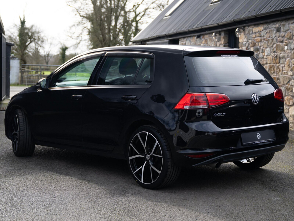 2014 Volkswagen Golf - image 6