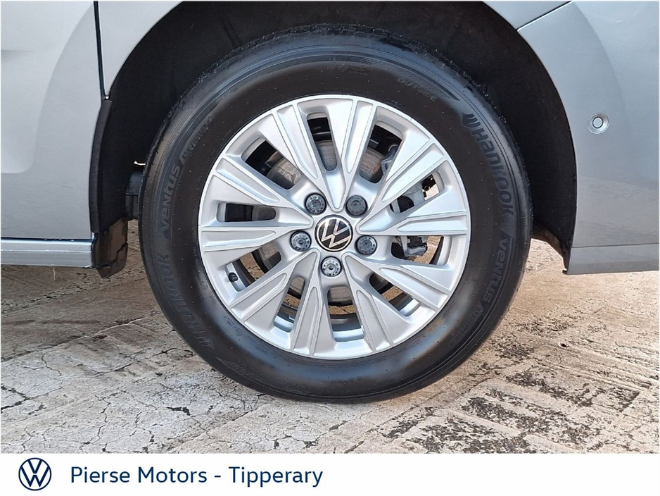 2025 Volkswagen Multivan - image 8