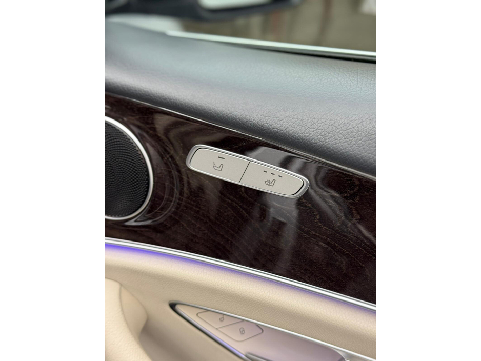 2017 Mercedes-Benz E Class - image 11