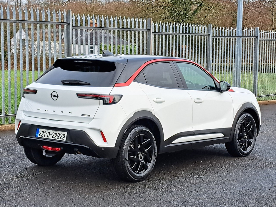 2022 Opel Mokka - image 4