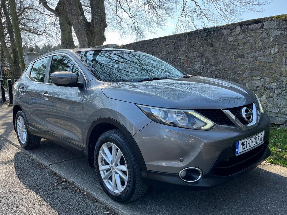 2015 Nissan Qashqai - image 2