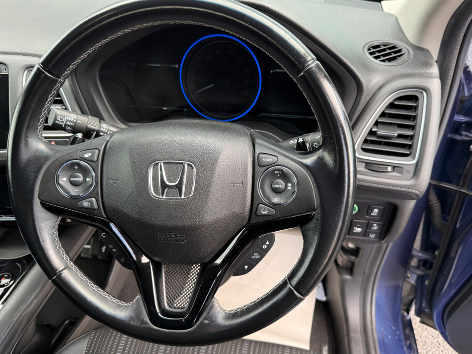 2017 Honda Vezel - image 10