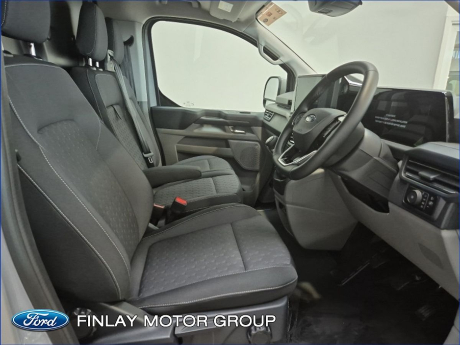 2026 Ford Transit Custom 150PS Limited LWB FWD Manual €40,974