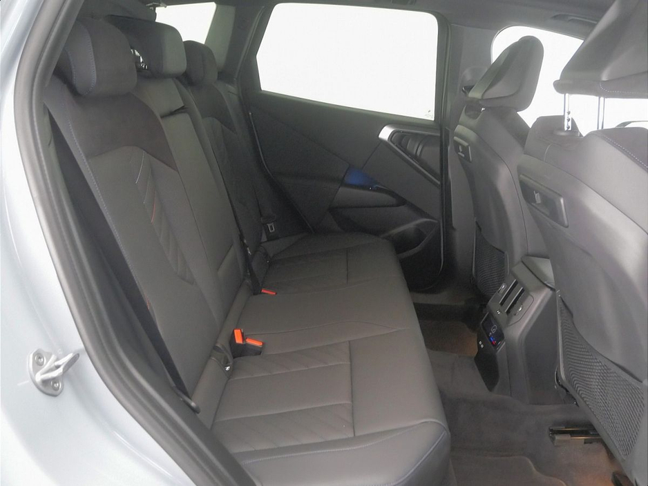 2025 BMW X3 - image 11