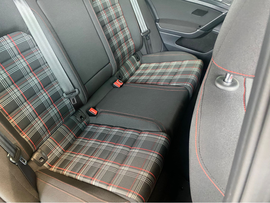 2018 Volkswagen Golf - image 13