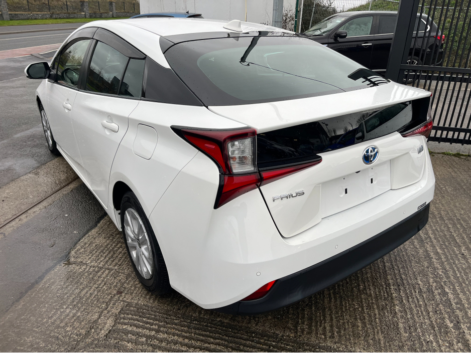 2020 Toyota Prius 1.8 HYBRID AUTO LOW KMS €17,950