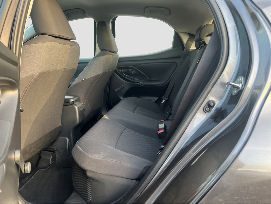 2022 Toyota Yaris 2022 Toyota Yaris 1.5 Self-Charging Hybrid €19,750