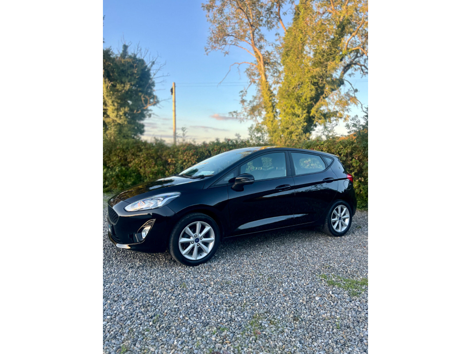 2019 Ford Fiesta - image 6