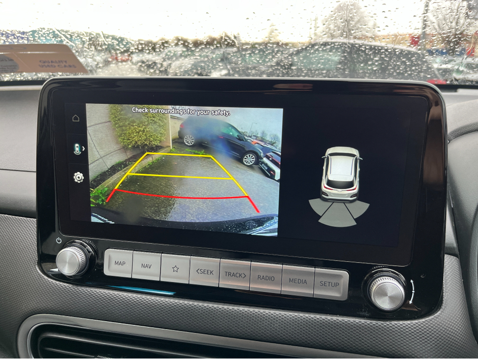 2023 Hyundai Kona KAUAI PREMIUM 64KWH EV //FULL LEATHER//HEATED SEATS AND STEERING WHEEL//REVERSE CAMERA//SAT NAV//KRELL SOUND SYSTEM// €23,950