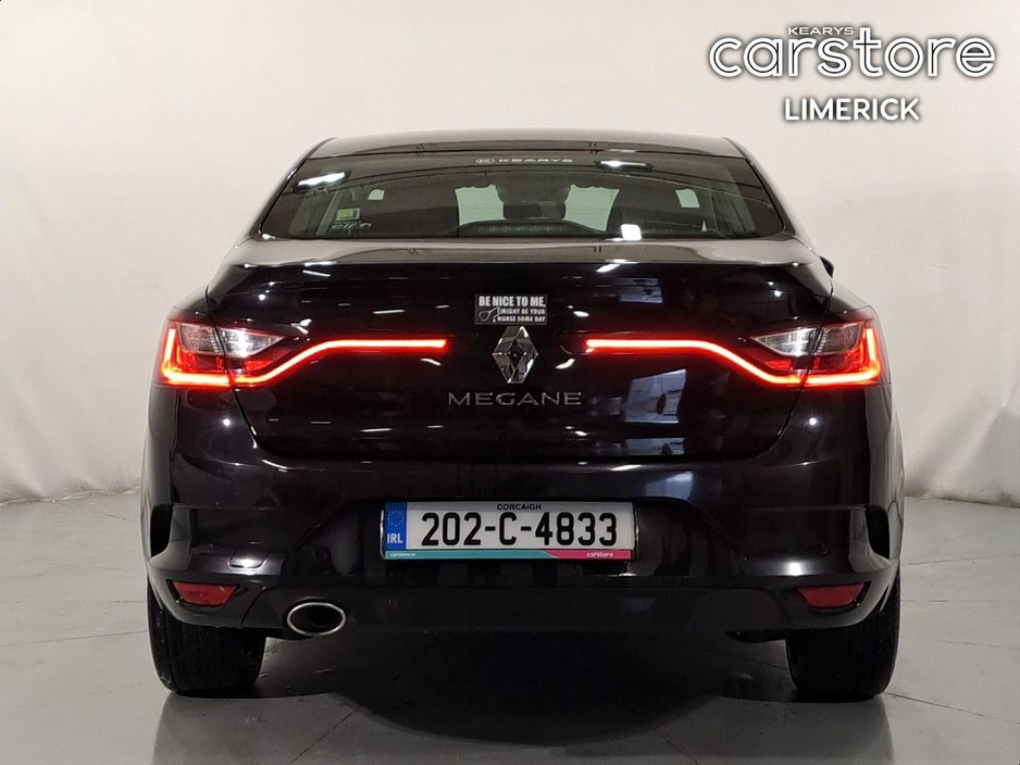 2020 Renault Megane - image 4