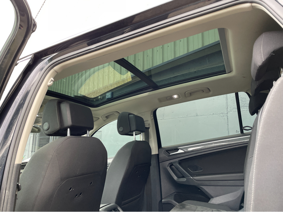 2019 Volkswagen Tiguan - image 18