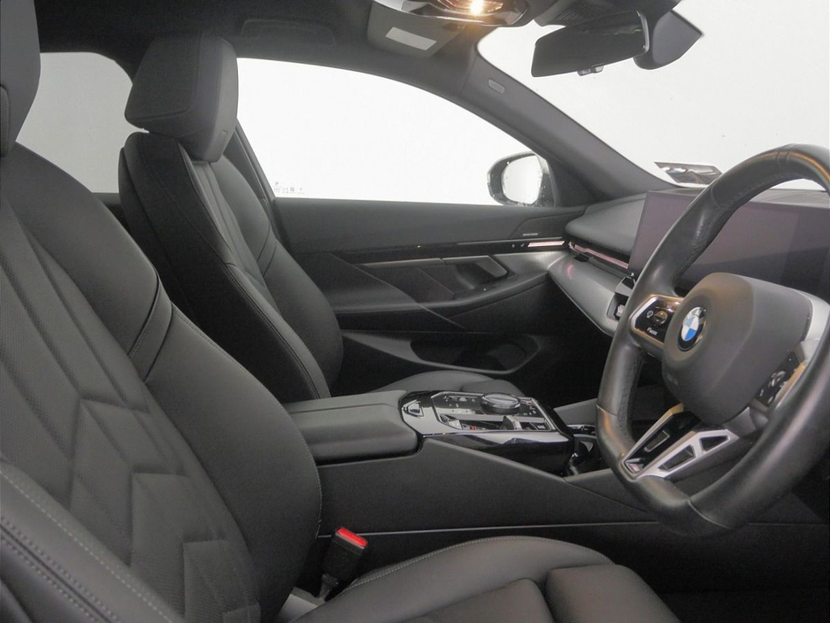 2024 BMW 5 Series 520i M Sport Pro Saloon €60,900