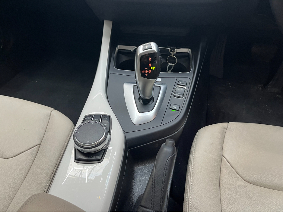 2018 BMW 1 Series - image 17