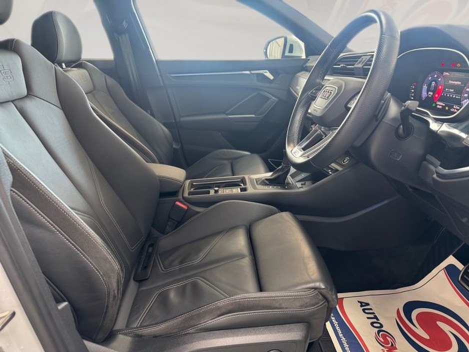 2021 Audi Q3 - image 11