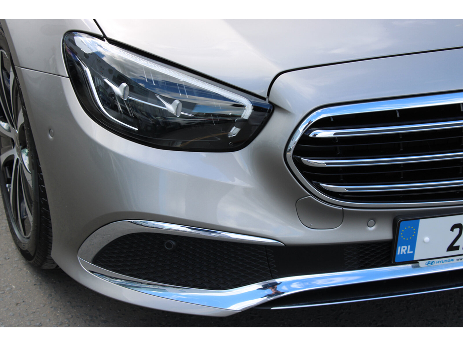 2022 Mercedes-Benz E Class - image 9