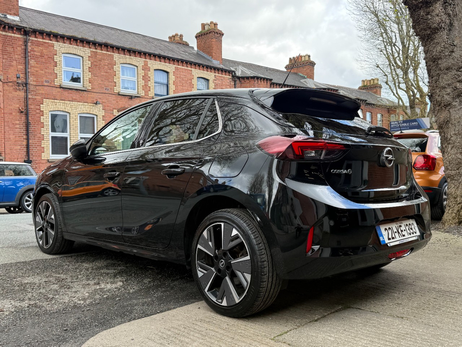 2022 Opel Corsa - image 8