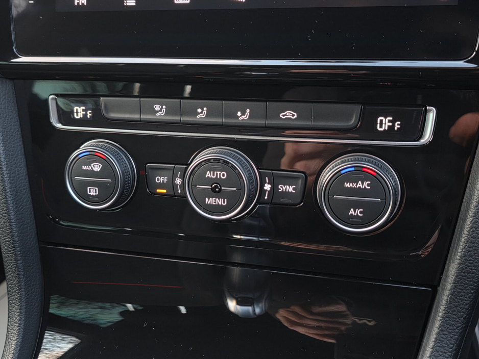 2017 Volkswagen Golf 2.0 TSI 5DR 245HP GTI DSG €24,999