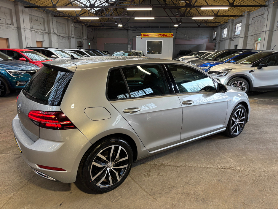 2018 Volkswagen Golf Automatic DSG  Bluemotion Hiline only 34000 kms €19,499