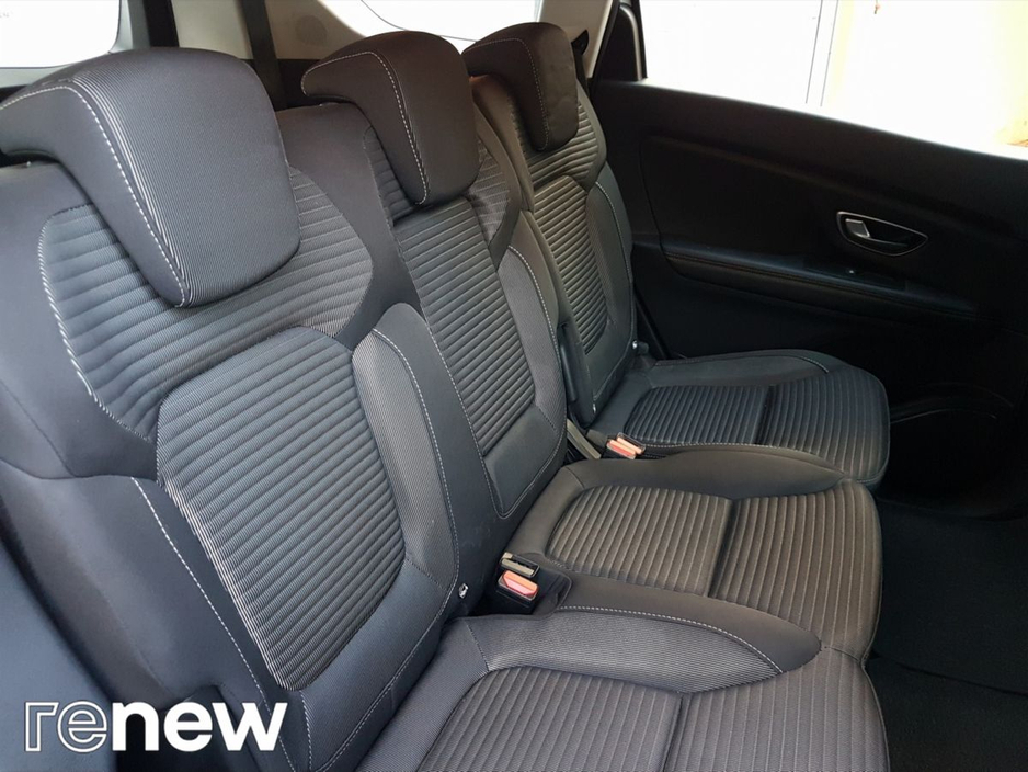 2020 Renault Grand Scenic 1.75 Blue dCi 120 EDC Iconic €21,995