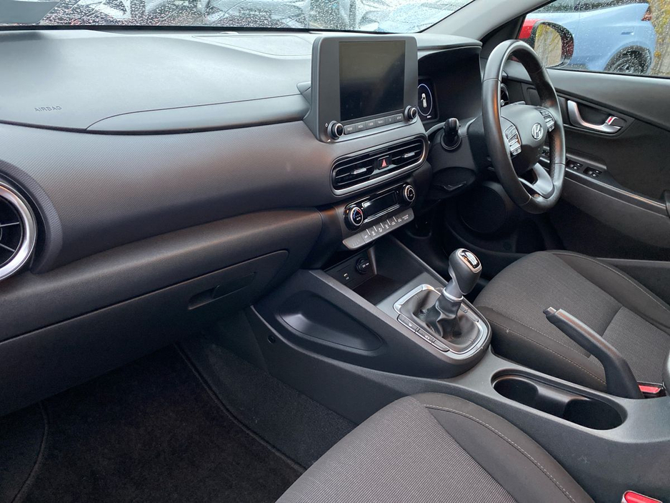 2022 Hyundai Kona - image 12