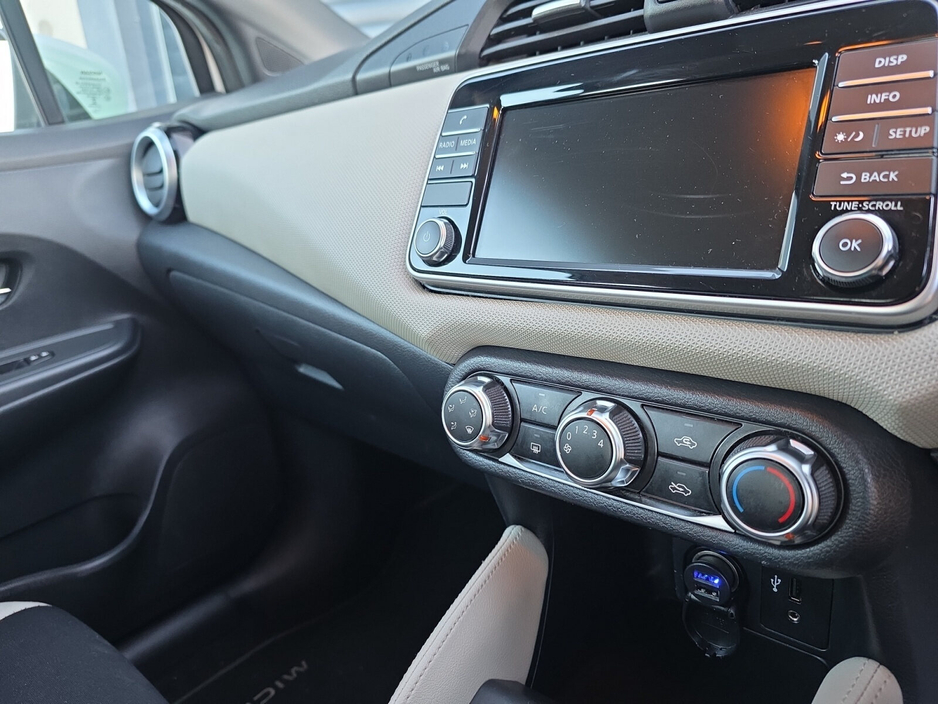2017 Nissan Micra - image 7