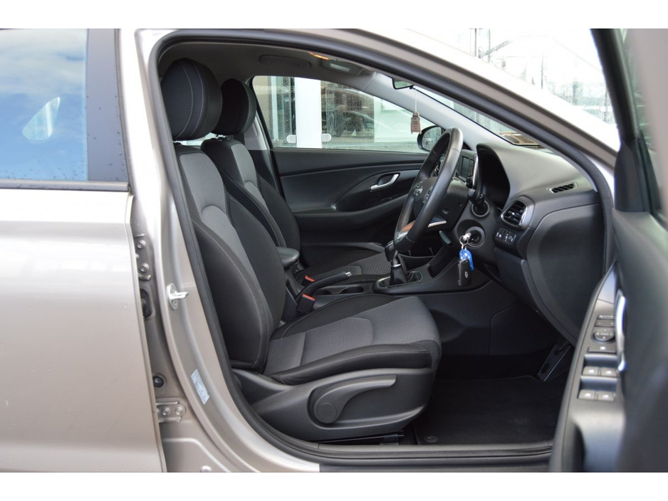 2019 Hyundai i30 Petrol Deluxe 1.4, Low Mileage €17,995