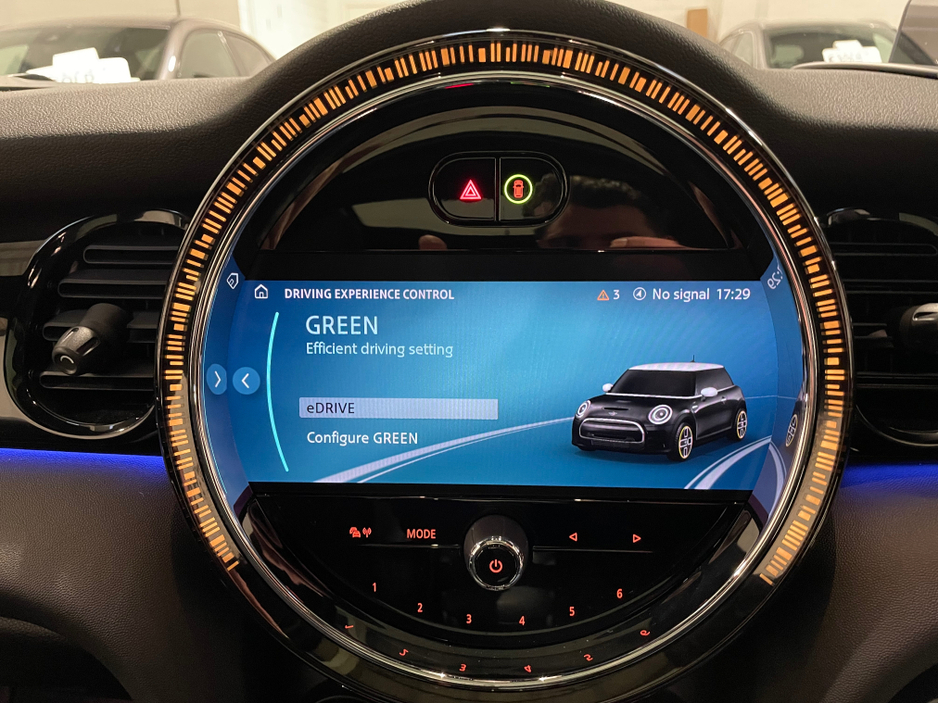 2023 MINI Cooper S - image 23