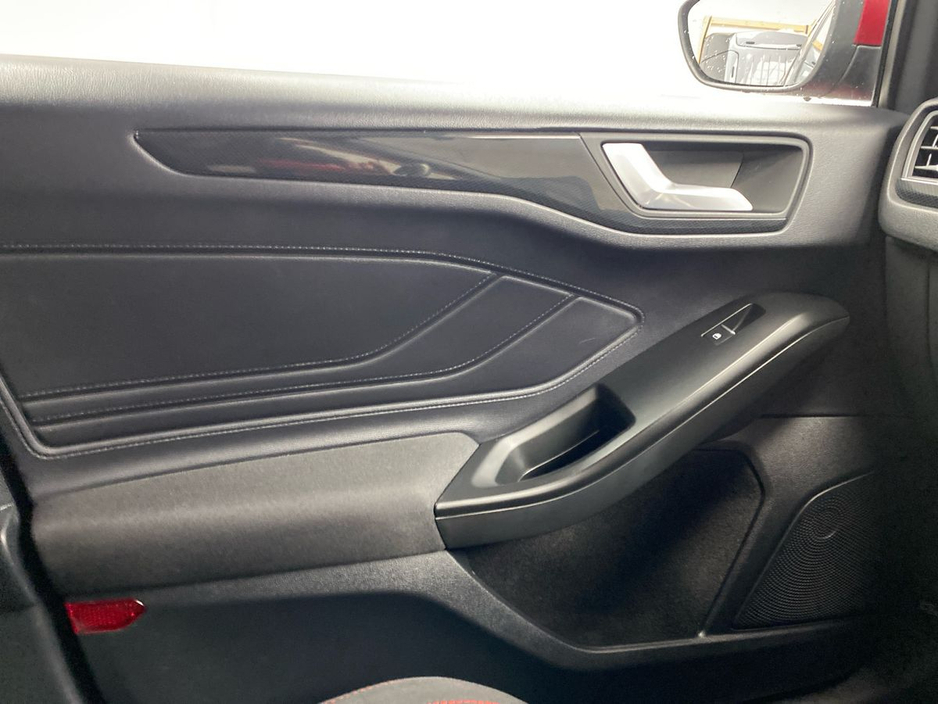 2023 Ford Focus - image 11