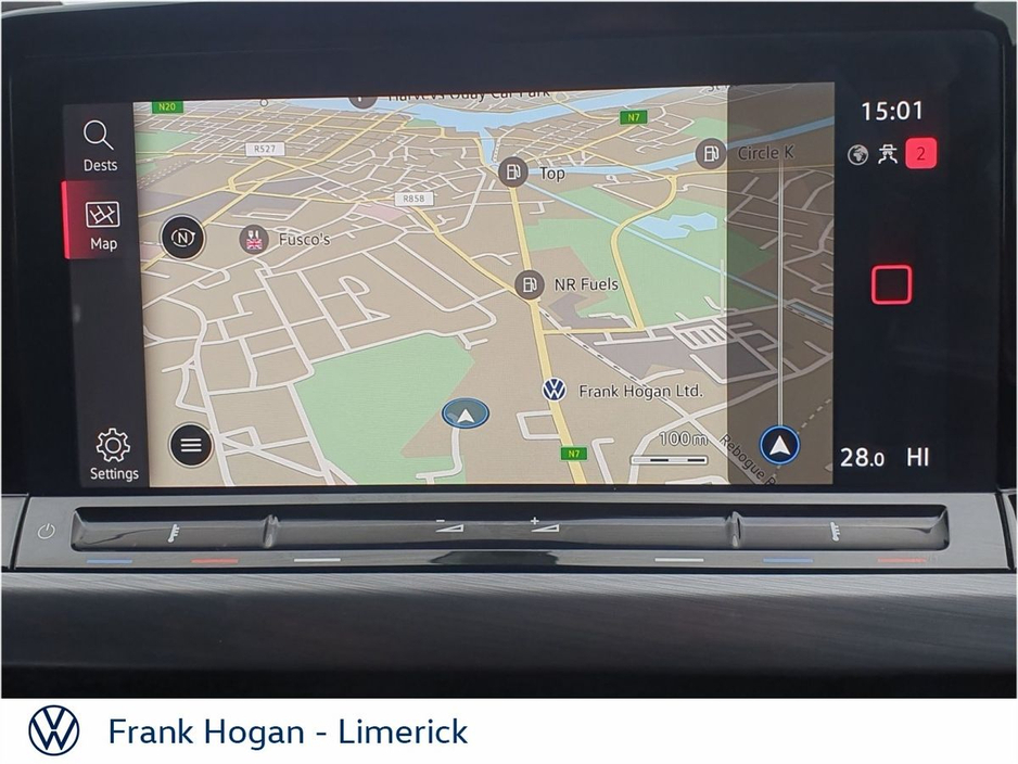 2021 Volkswagen Golf - image 11