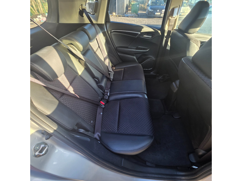 2016 Honda Fit - image 19