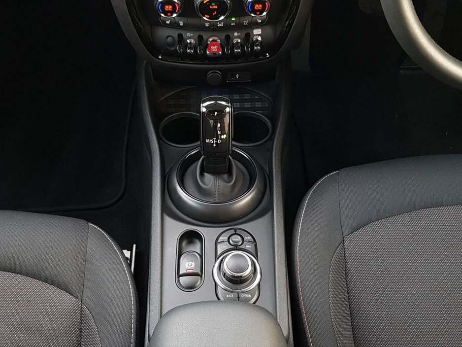 2024 MINI Clubman - image 10