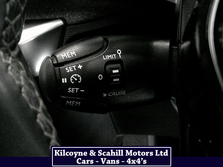 2020 Peugeot 3008 - image 26