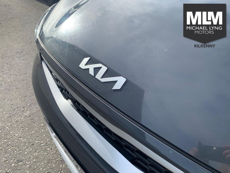 2022 Kia Stonic - image 10