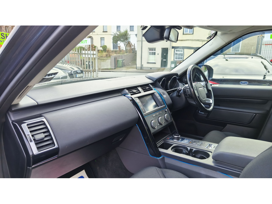 2018 Land Rover Discovery Automatic AA Approved 1 Year Warranty €24,950